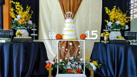 15 anos em dourado preto 